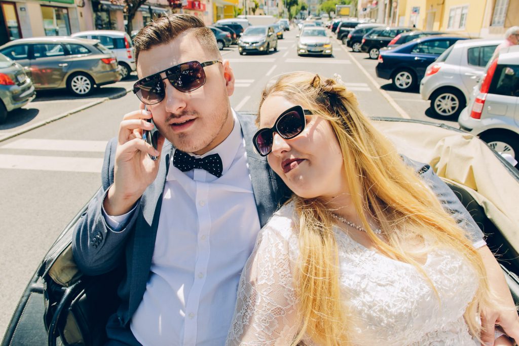 Elopement Casamento Sintra-Lisboa paseando de charrete pelas ruas de Sintra Lisboa