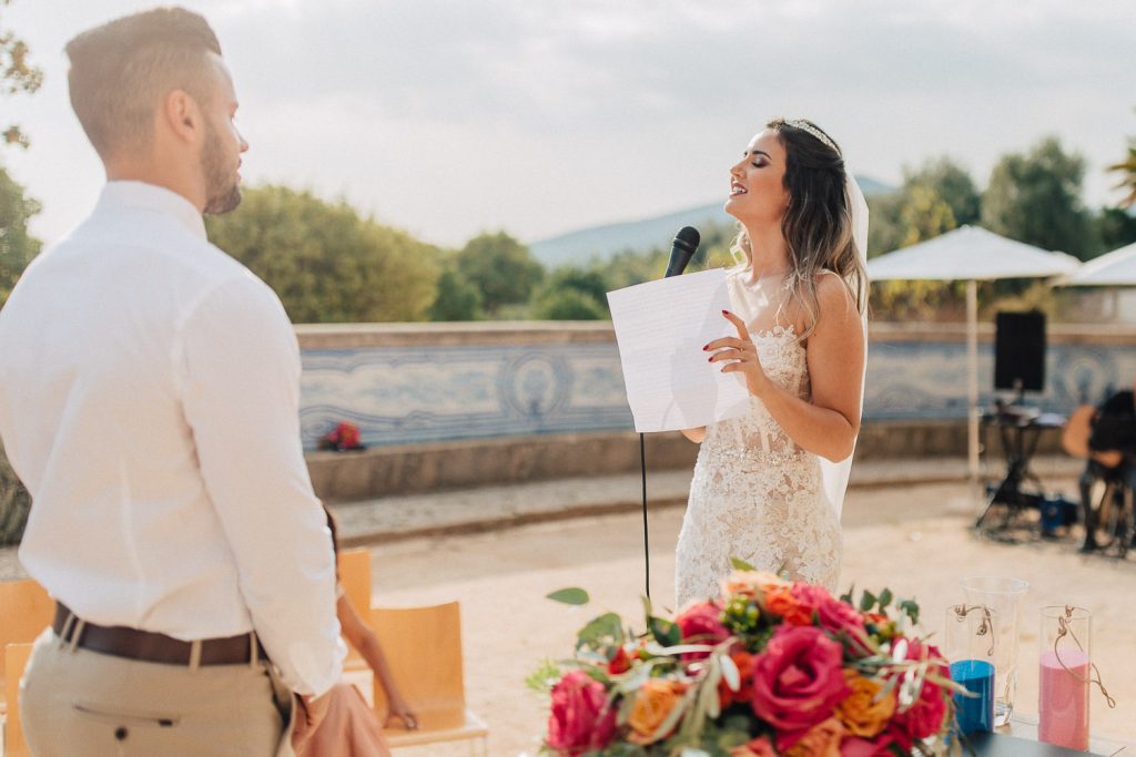 destination wedding palácio estoi noivos na cerimonia