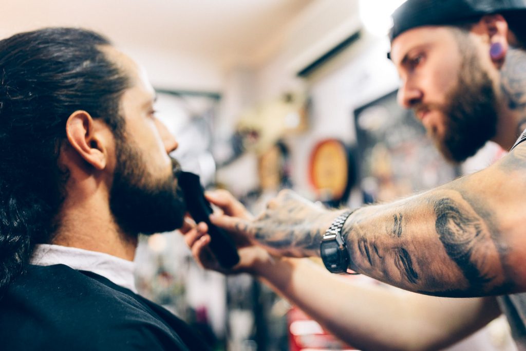 elopement boho quinta de alcube detalhe da tatuagem no braço