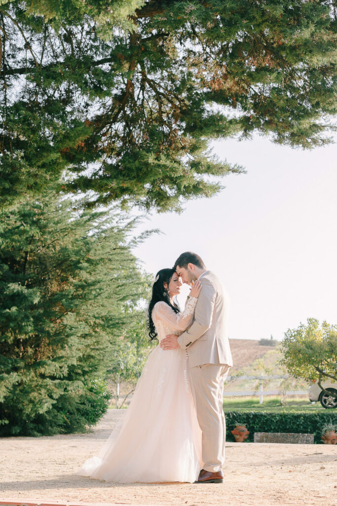 foto de um casal de um elopement em portugal